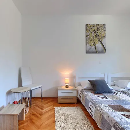 Ferienhaus Jurican By Interhome Višnjan